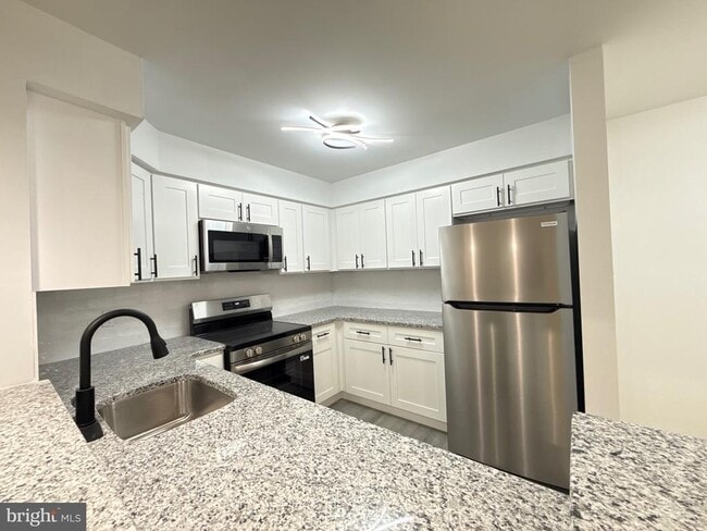 Photo - 1512 Foxmeadow Cir