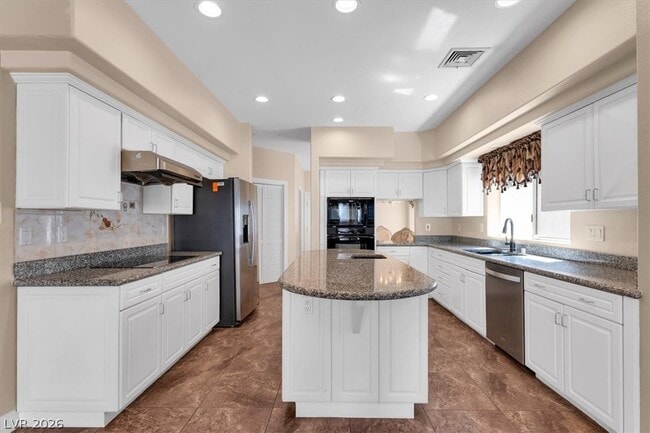 Photo - 7956 Marbella Cir