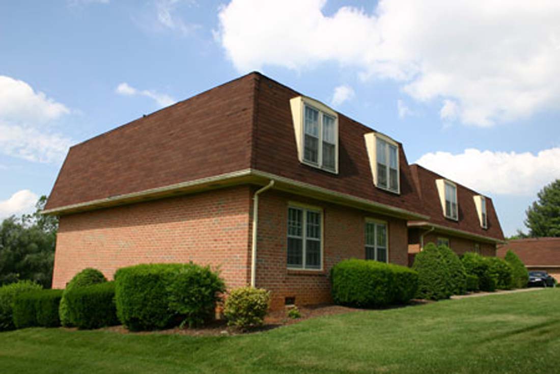 Willow Creek Apartments - Willow Creek Apartments