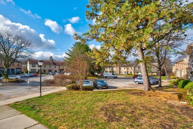 Photo - 811 Kings Croft Dr