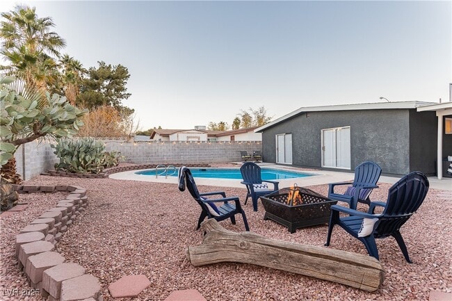Building Photo - 4273 Ridgeview Dr Rental