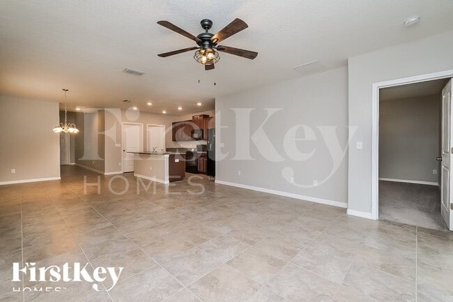 6918 Emerald Spring Loop