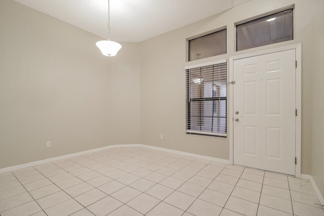 Photo - 1052 Alpug Ave