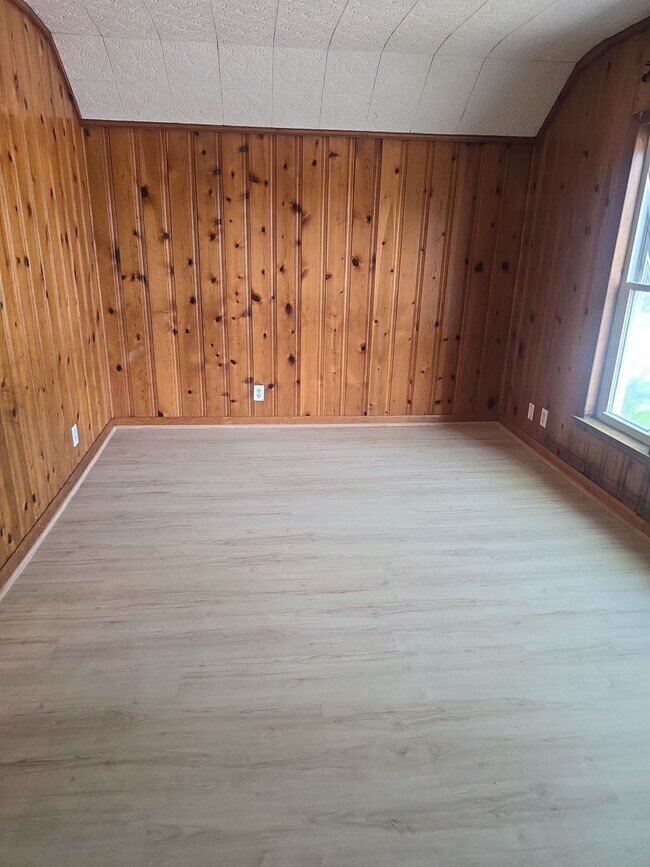 Photo - 1206 Haney Ave