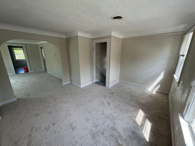 Photo - 18515 Wexford St Unidad Upper