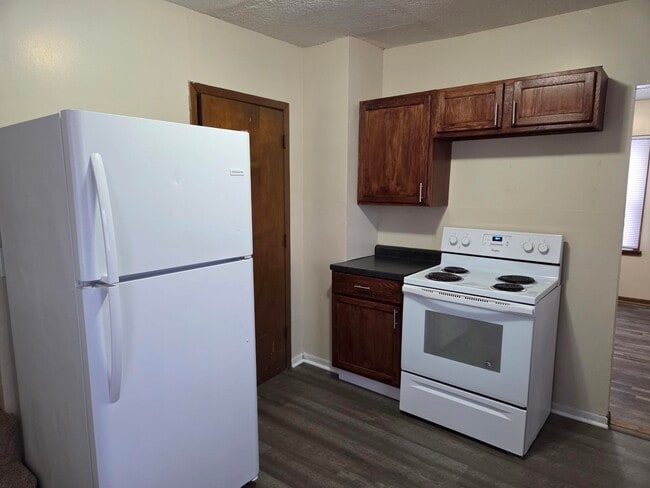 Photo - 2631 N Knox Ave