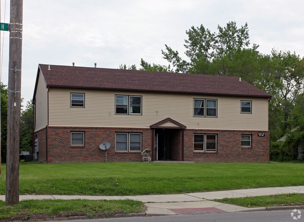 Photo - Highland Crest Apartments