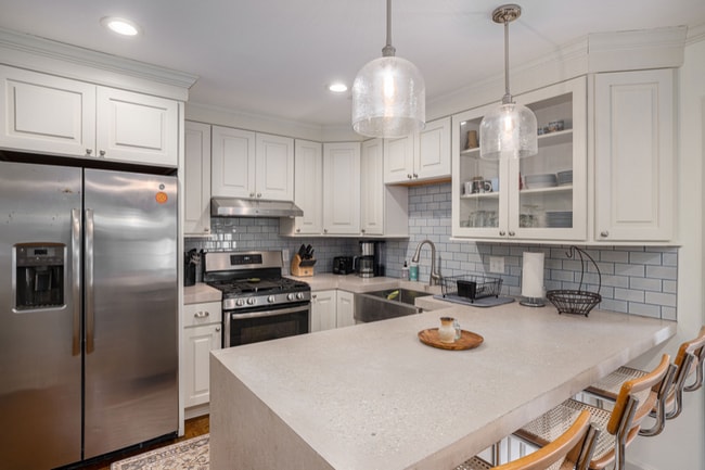 Photo - 826 Symmes Dr