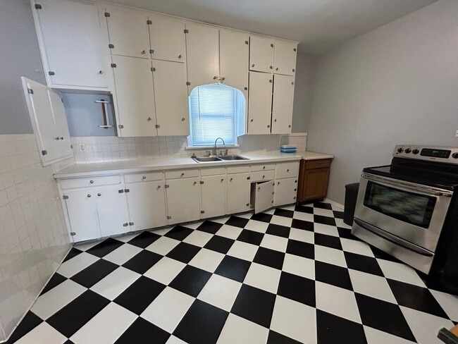 Photo - 3 Bedroom 1 Bath Large House with Garage & Many Amenities