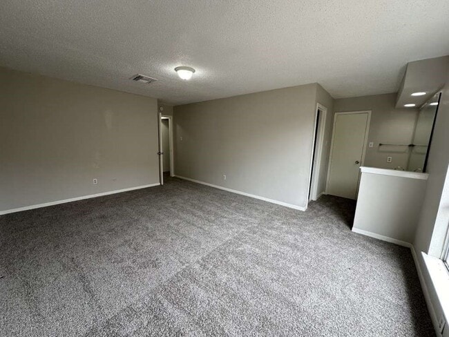 Building Photo - 11807 S Youngwood Ln