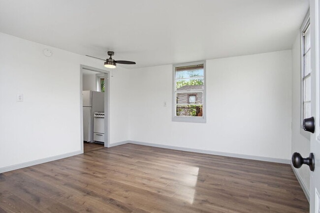 Photo - 2228 SW Grand Blvd