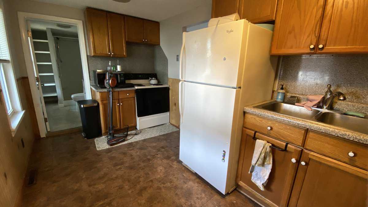 Photo - 18 Center St (Easthampton, MA)