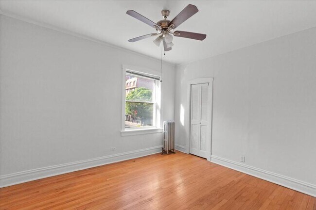 Photo - 3 bedroom in Chicago IL 60614 Unit 2