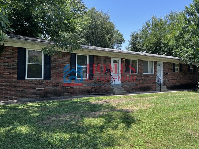 Building Photo - Three Bedroom Duplex | Off-Street Parking