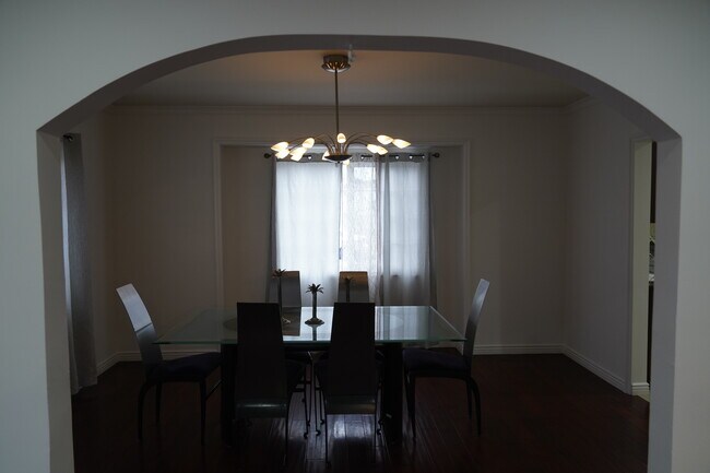 Dining Room - 2232 Mortimer Ave