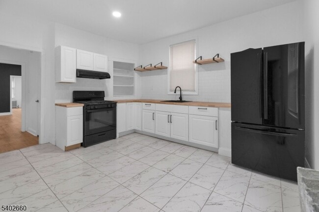 Photo - 45 Seymour Ave