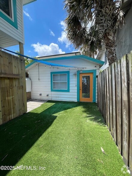 Building Photo - 590 1st St N Rental
