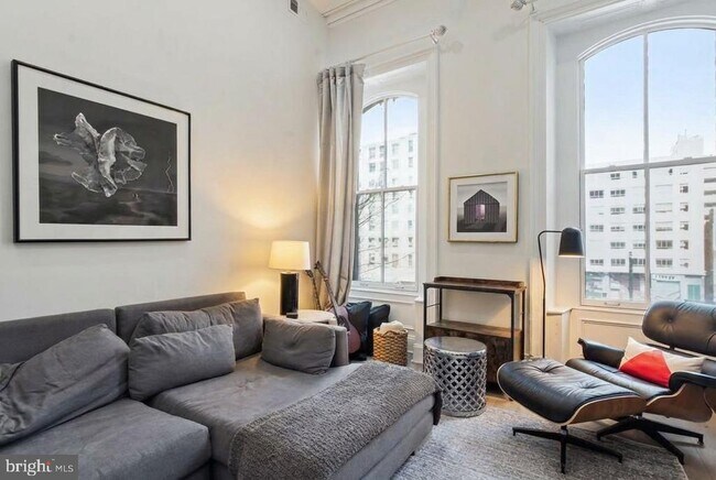 Photo - 1824 Chestnut St Unit 2F