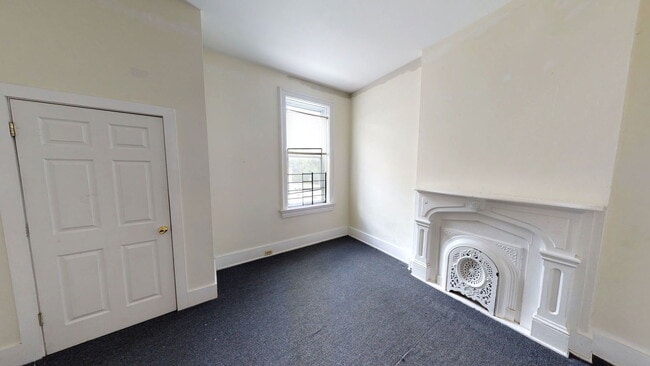 Photo - 2431 Vine St