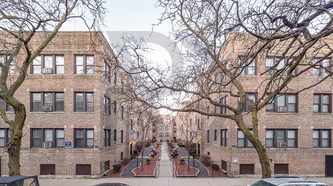 Photo - 3721 N Pine Grove Ave