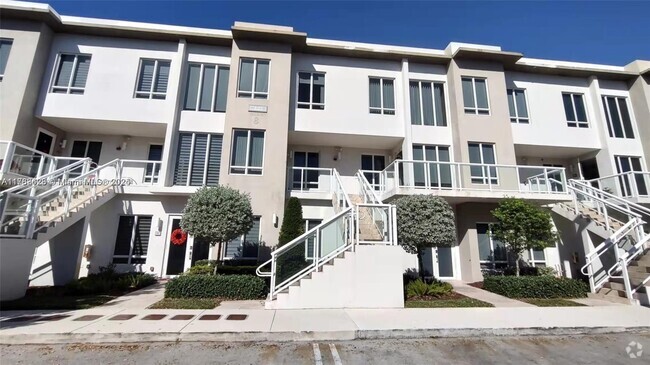 Building Photo - 10245 NW 63rd Terrace Rental