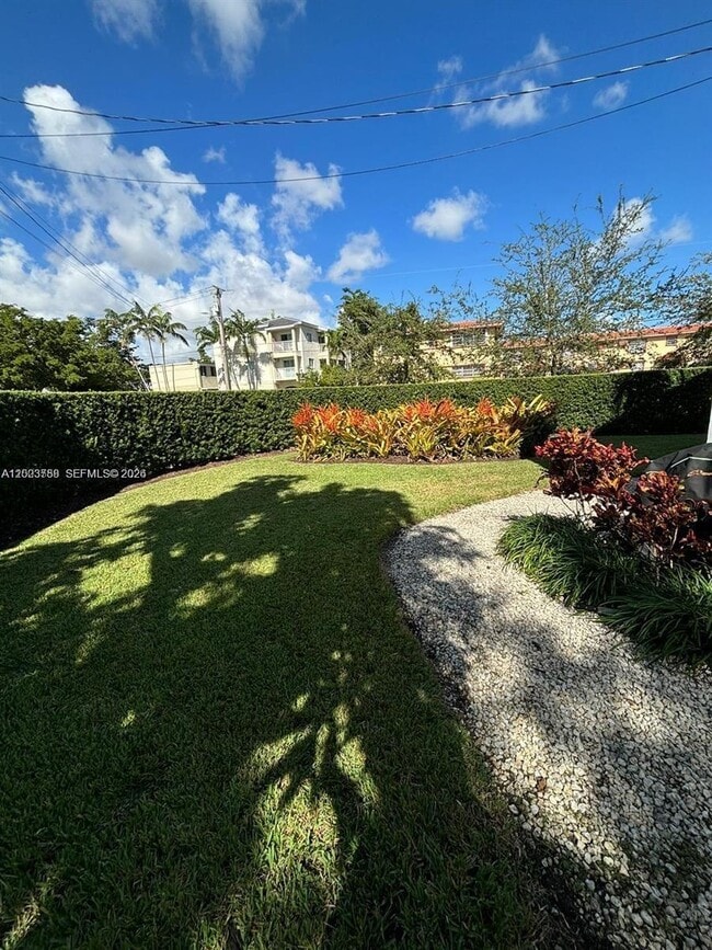 Photo - 685 SW 19th Rd Unidad A