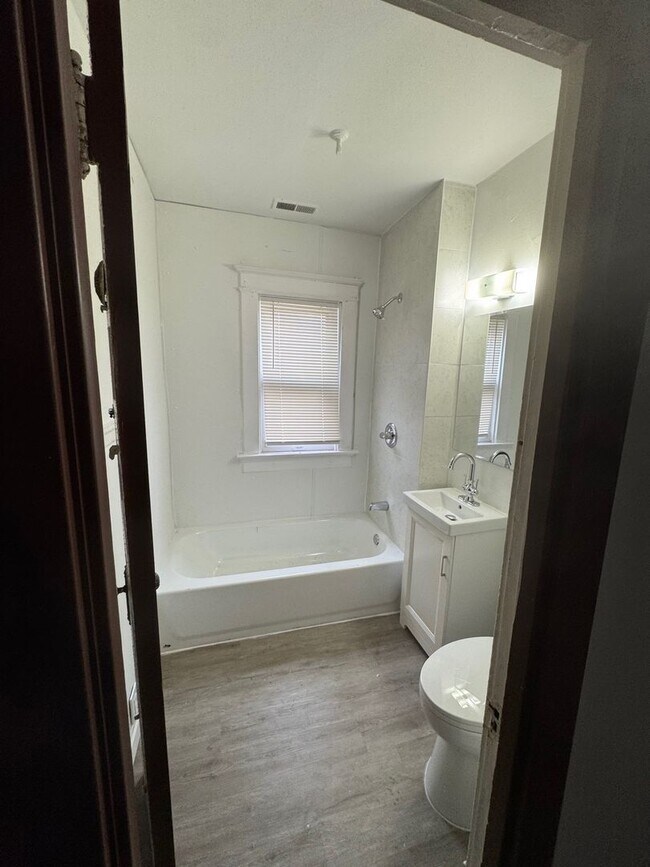 Photo - 2966 N 9th St Unidad 2