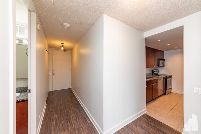 Photo - 30 E Huron St Unit 904