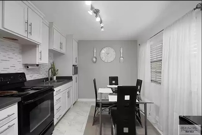 Photo - 2993 Alameda Dr