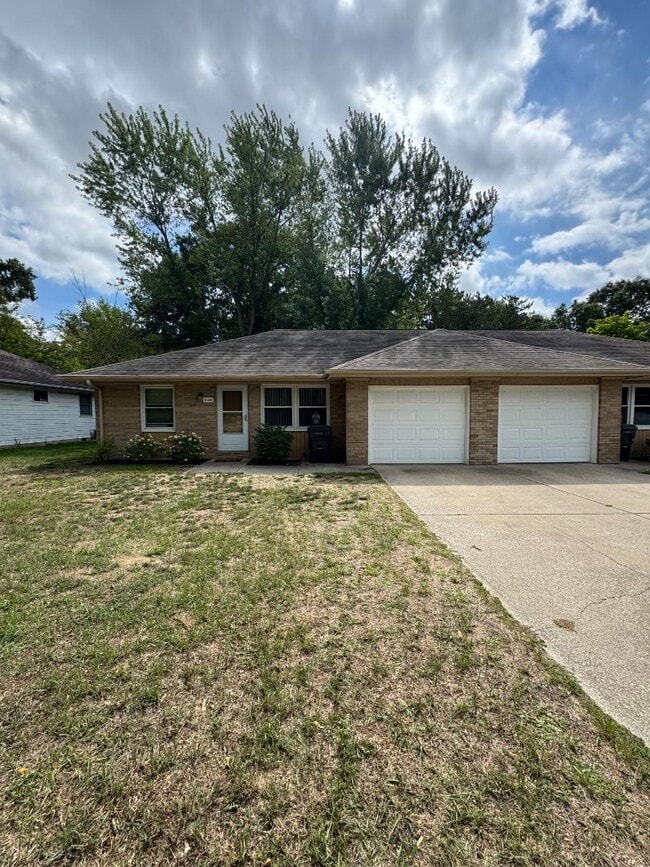 Building Photo - 3138 Birchwood St Rental