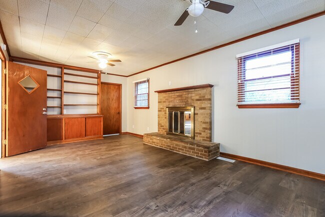 Photo - 3815 Idlewild Ave