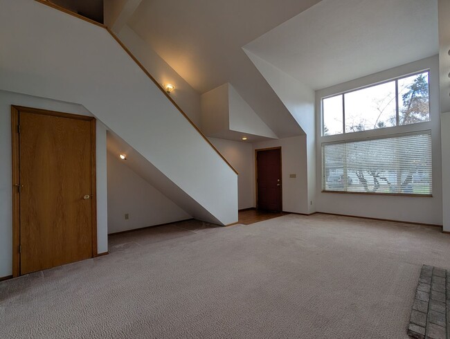 Photo - Great 2 bed/1.5 bath duplex in Thurston