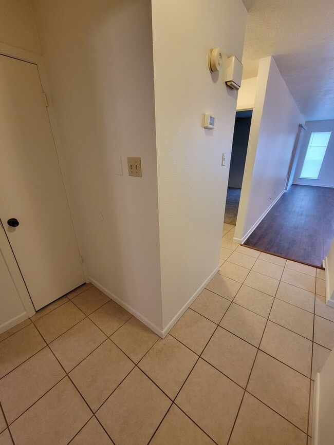 Photo - College Station, 2-bedroom, 1-bath - fenced in yard - Duplex for lease.