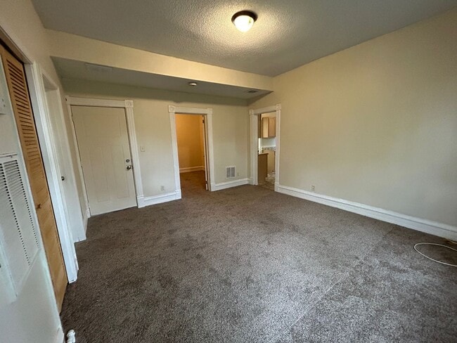 Photo - 666 Sims Ave Unit 2