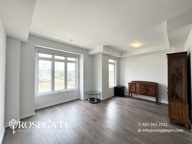 Photo - Spacious 4-Bedroom Freehold Townhome with Garage & Backyard – Brampton