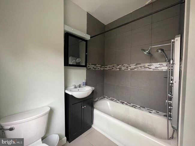 Photo - 1324 Locust St Unidad 727