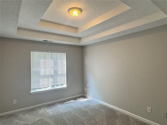 Photo - 4044 Robin Cir