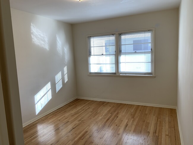 Photo - 10630 Holman Ave