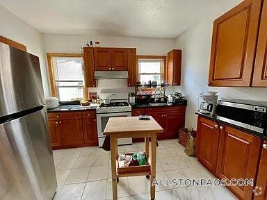 Building Photo - 84 Allston St Unit 2 Rental