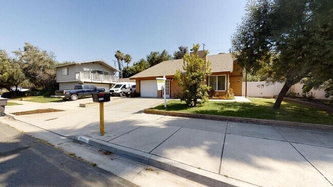 Building Photo - Coming soon 4/2 Two-Story Canyon Crest Cha... Rental
