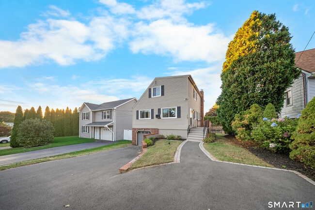 Photo - 67 Beecher Ave