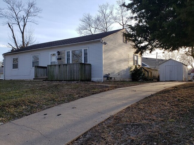 Photo - Nice 4 Bed 1.5 Bath Home in KCMO-Available in DECEMBER!!