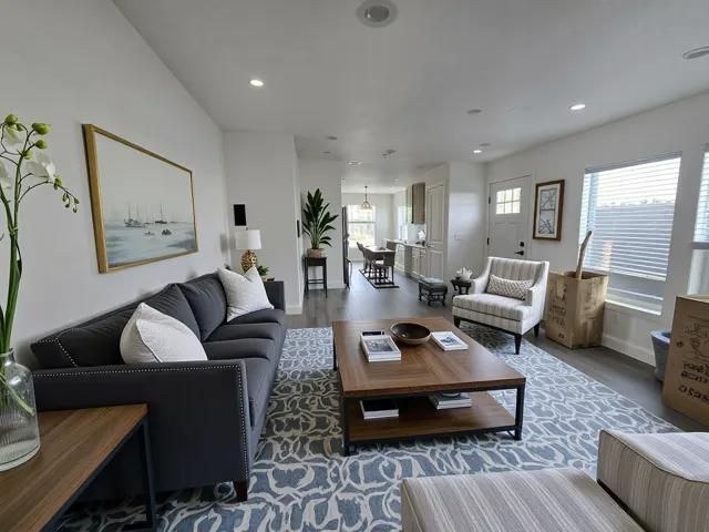 Photo - 3401 N Walnut Rd