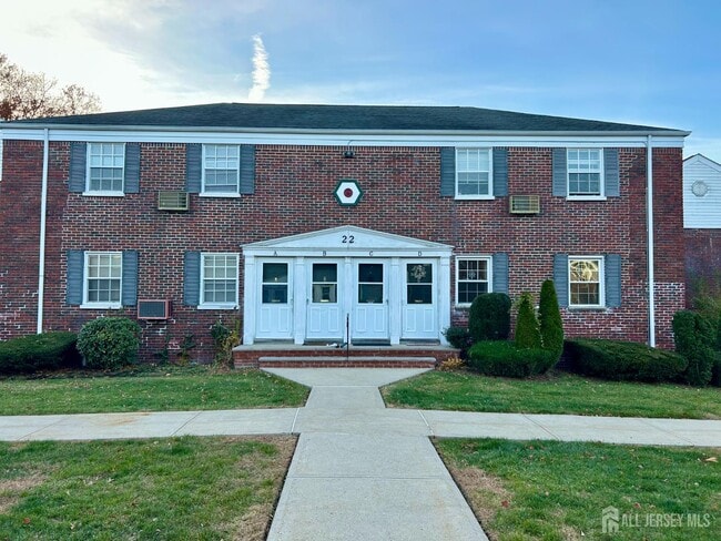 Photo - 22 Roselle Ave Unit B