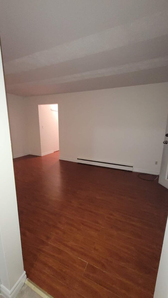 Photo - 70 Albert St Unit 12