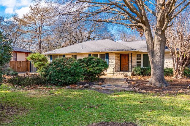 Photo - 2129 Elmwood Blvd