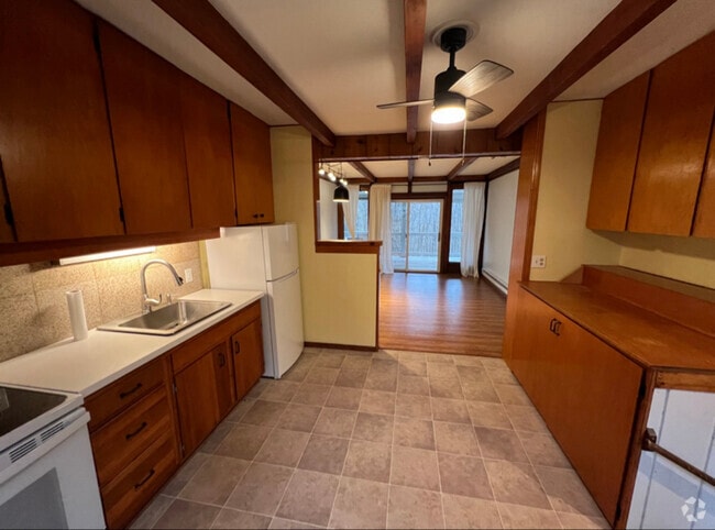 Building Photo - 179 Yaramenko Rd Unit 2 Rental