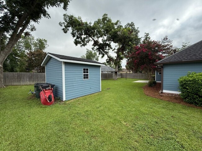 Photo - Spacious 4 bed 3 bath Home in Grove Point!