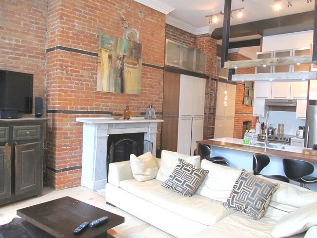 Building Photo - 85 Rue D'Auteuil