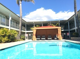 1 Bedroom Apartments Near University Of California Santa Barbara The Tahitian Apartments